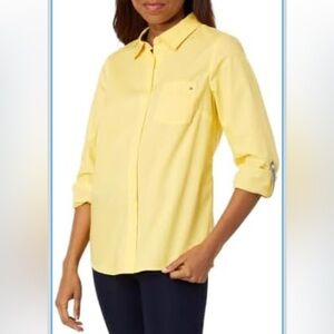 Tommy Hilfiger Women's Button Down Long Sleeve Collared Shirt with Chest Pockets